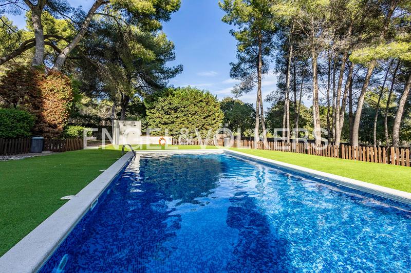 Foto 1561412a-cecb-4316-8284-7f578d204709. Miete dachwohnung mit heizung parking pool in Els Canyars Castelldefels