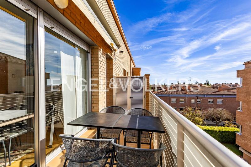 Foto 1beb3dc1-4f07-4d65-9912-21ba78ae9860. Miete dachwohnung mit heizung parking pool in Els Canyars Castelldefels