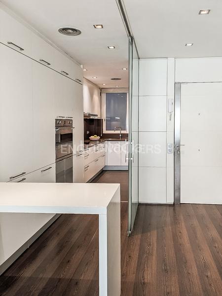 Foto 772eca16-b688-4c11-a301-38463944f87b. Alquiler apartamento espectacular piso temporal amueblado en Barcelona