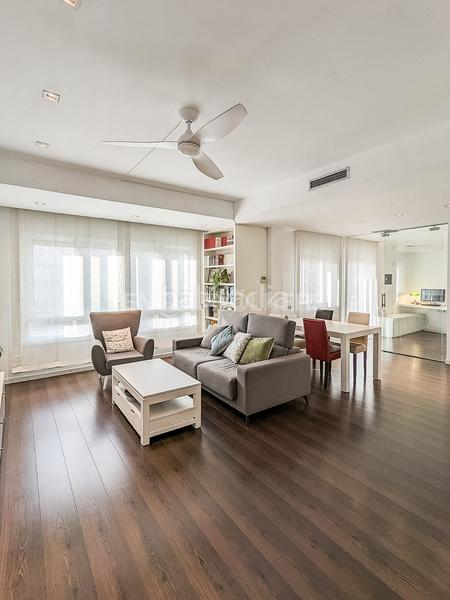 Foto 86a42f01-42dc-4ee0-8e3c-9ad0670dad24. Alquiler apartamento espectacular piso temporal amueblado en Barcelona