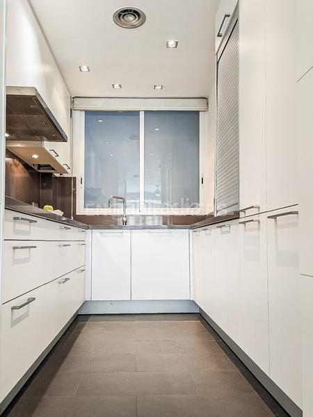 Foto f2c00b2e-53d9-47ff-8119-d5c727ead92c. Alquiler apartamento espectacular piso temporal amueblado en Barcelona