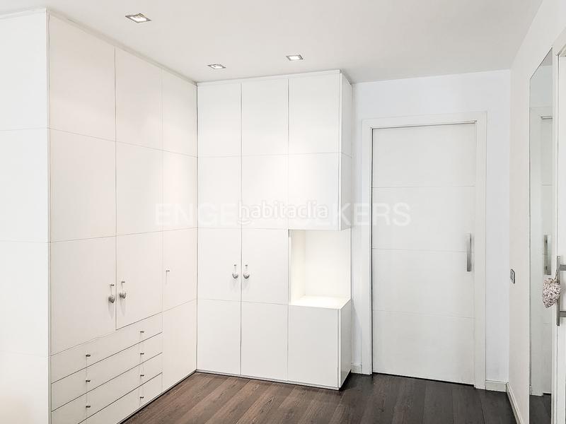 Foto bb84413a-2d8c-4d2a-bc0f-b5a5c34c3512. Rent apartment with heating in Baix Guinardó Barcelona