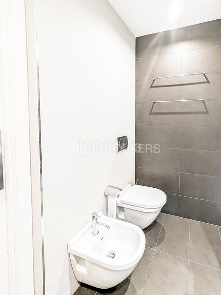 Foto bc371b53-fd14-4b72-95f8-f5197661a63c. Rent apartment with heating in Baix Guinardó Barcelona