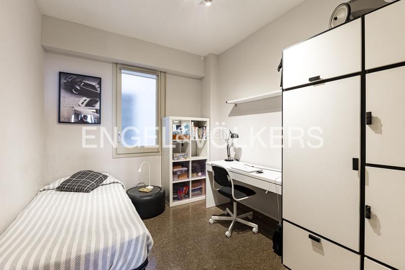 Foto 223c98a7-ba8f-4d76-a961-9b639dcc1034. Apartament amb calefacció aparcament a La Nova Esquerra de l´Eixample Barcelona