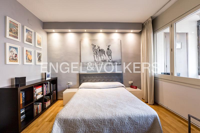 Foto 3b1d0bbe-78fd-4fe6-8817-23890cef4fcb. Apartament amb calefacció aparcament a La Nova Esquerra de l´Eixample Barcelona