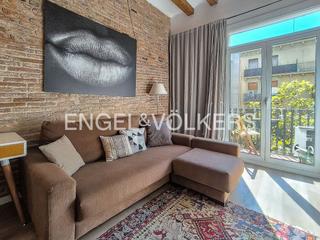 Rent Apartment in Fort Pienc. Piso soleado temporal con balcón  disponible temporalmente 15dic