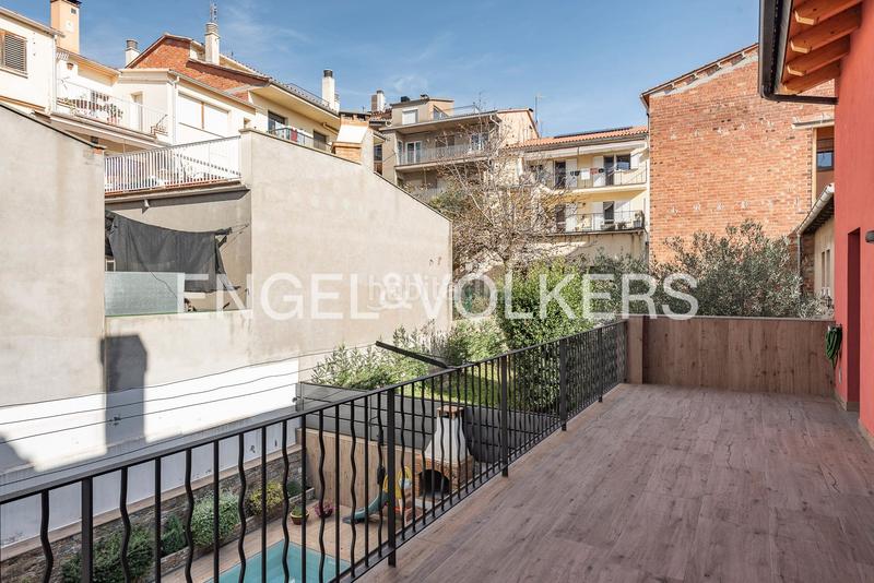 Foto 0ea226ab-3f94-474b-b871-b1b809620b63. Maison avec chauffage parking piscine dans Avià