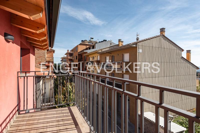 Foto 35d4e701-bc66-484f-b38b-b95c3bdf272b. Maison avec chauffage parking piscine dans Avià