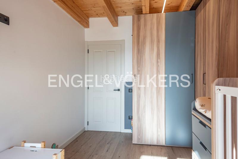 Foto 7bab3772-165e-4950-b782-0b0432779e71. Maison avec chauffage parking piscine dans Avià