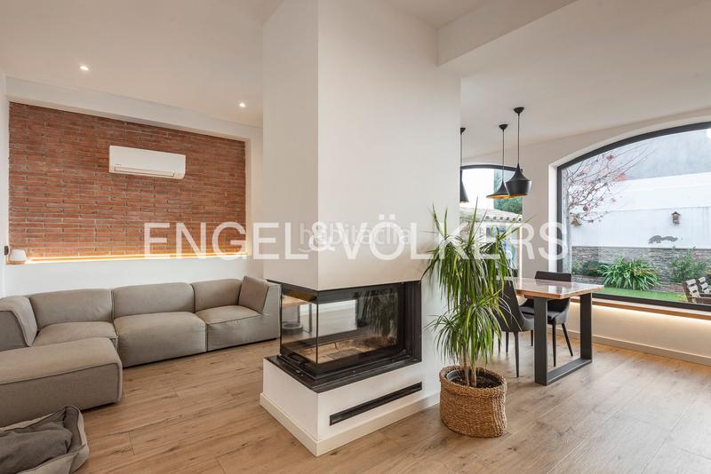 Foto d88fcfea-7282-4907-beb0-ba9b3d533916. Maison avec chauffage parking piscine dans Avià