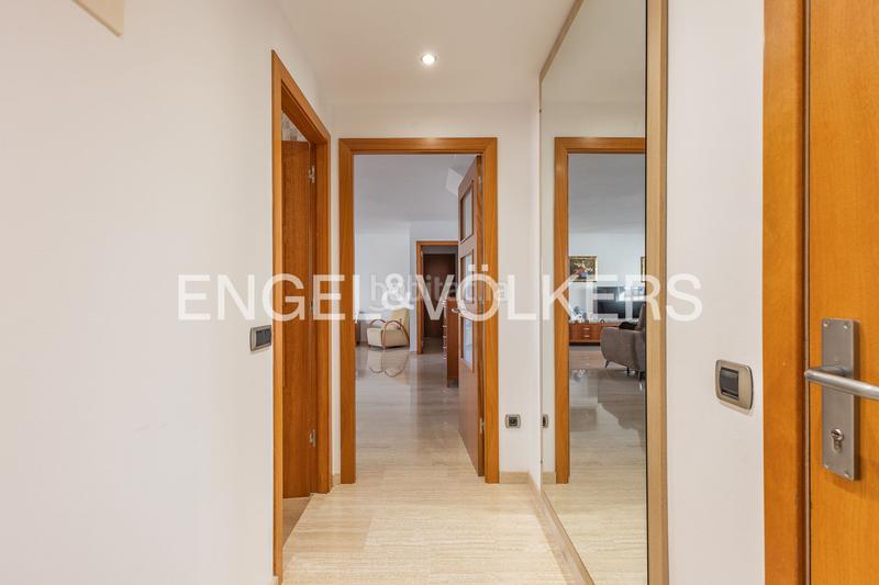 Foto 7bc33953-40db-4d83-84d2-a2416bb3795c. Dúplex atico duplex en el centro con plaza de parking en Terrassa