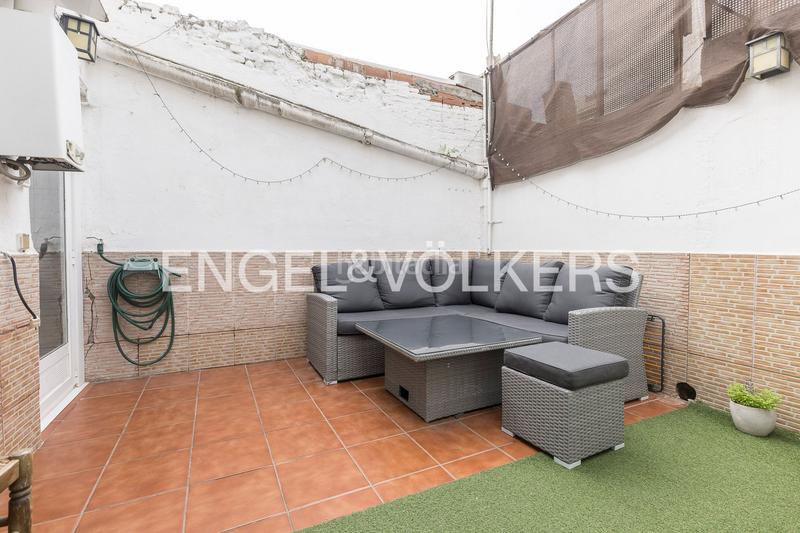 Foto 3355391b-95f9-46d9-8d61-8d7fc0595210. Casa encantadora vivienda con terraza en sant andreu, en Barcelona