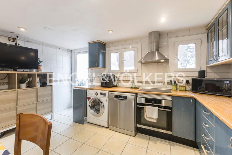 Foto 968cd581-ff80-47f3-9e54-8f3a97290432. Casa encantadora vivienda con terraza en sant andreu, en Barcelona