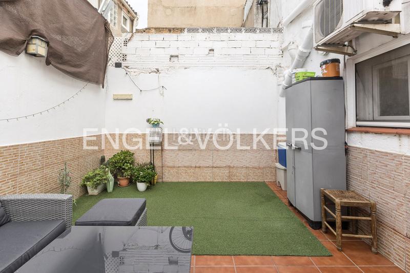 Foto b6911d1d-c73c-40a0-9f63-69cde770cfaa. Casa encantadora vivienda con terraza en sant andreu, en Barcelona