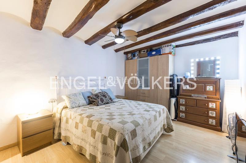 Foto f8603cf8-8fc1-4319-85e7-3237fd47bb2b. Casa encantadora vivienda con terraza en sant andreu, en Barcelona