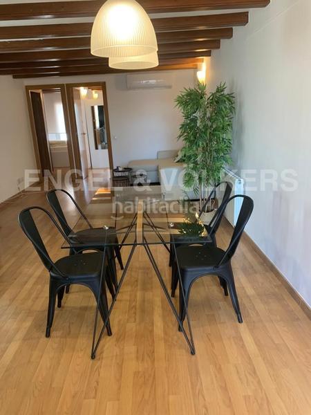 Foto 1271844f-6955-4fac-92bc-d60fa247f892. Location attique avec chauffage dans La Nova Esquerra de l´Eixample Barcelona