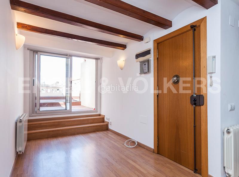Foto c841de94-f3fb-48dc-b167-436a8473f929. Location attique avec chauffage dans La Nova Esquerra de l´Eixample Barcelona