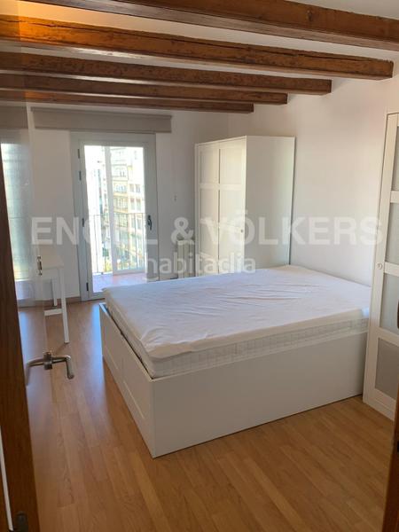Foto 2af184f2-782e-4c84-b064-dc763b160105. Rent penthouse with heating in La Nova Esquerra de l´Eixample Barcelona
