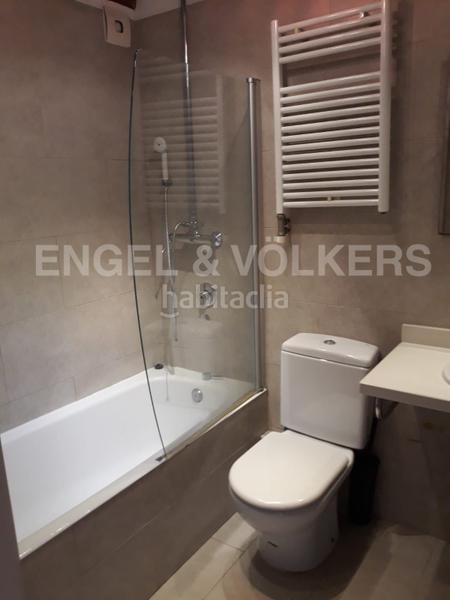 Foto 6dda9b4d-fd67-4cfc-b76a-5542b005cc23. Rent penthouse with heating in La Nova Esquerra de l´Eixample Barcelona