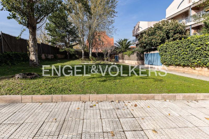 Foto 15d1ae2d-384c-4d4f-b1a4-8fff30932caa. Àtic amb calefacció aparcament piscina a Serraparera Cerdanyola del Vallès