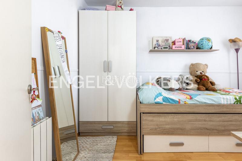 Foto 357c8f12-8d1d-4800-af10-b217e86d7865. Àtic amb calefacció aparcament piscina a Serraparera Cerdanyola del Vallès