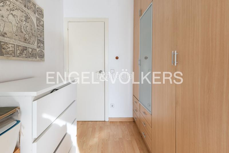 Foto 4db04bf5-8f3b-47ca-a2c4-b57a0c9512bd. Àtic amb calefacció aparcament piscina a Serraparera Cerdanyola del Vallès