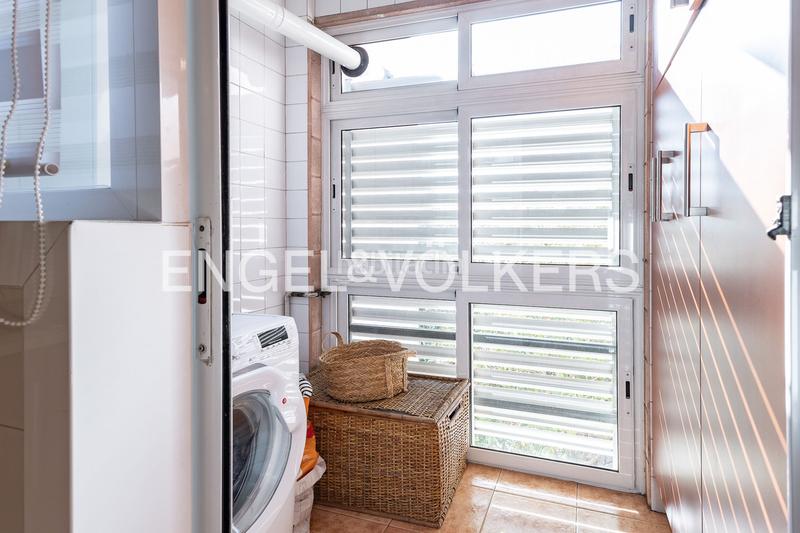 Foto 54b46e46-77c7-4881-970b-f8a8840be073. Àtic amb calefacció aparcament piscina a Serraparera Cerdanyola del Vallès