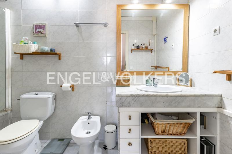 Foto 72a881a5-3b23-4aab-a6cc-505161276240. Àtic amb calefacció aparcament piscina a Serraparera Cerdanyola del Vallès