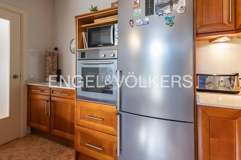 Foto 732e1817-7b38-49f9-9d95-1a92a480a6e1. Àtic amb calefacció aparcament piscina a Serraparera Cerdanyola del Vallès