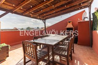 Àtic a Serraparera. Exclusivo ático con terraza  y piscina  cerdanyola del vallès