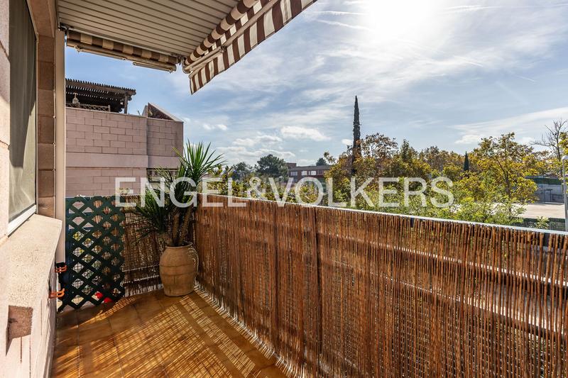 Foto c8b31970-2778-4a70-b61f-6a87dde9974a. Àtic amb calefacció aparcament piscina a Serraparera Cerdanyola del Vallès