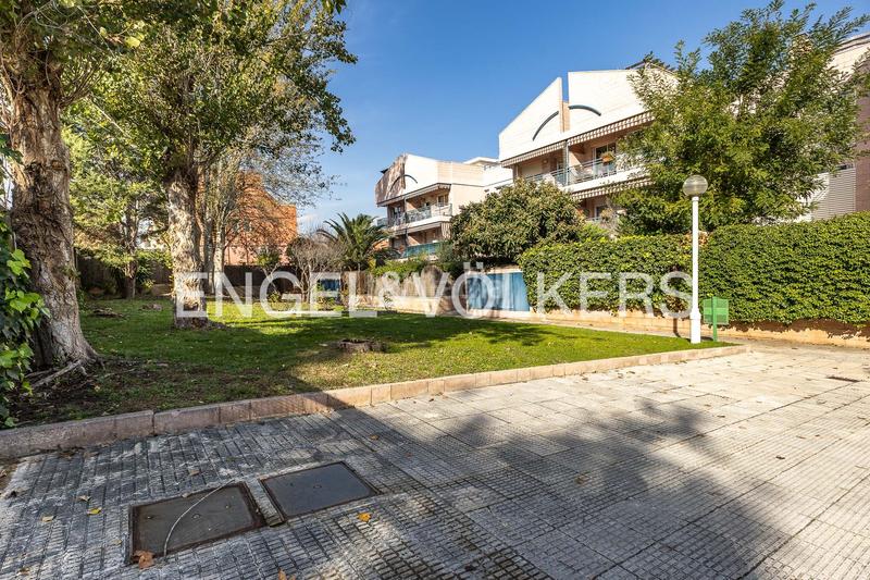 Foto d80d3bf9-396b-47af-9c91-27428718474e. Àtic amb calefacció aparcament piscina a Serraparera Cerdanyola del Vallès