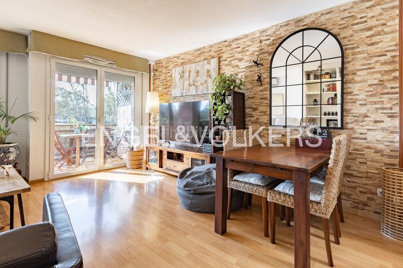 Foto e0c82e89-3982-4dde-8ef7-e35cececebd3. Àtic amb calefacció aparcament piscina a Serraparera Cerdanyola del Vallès