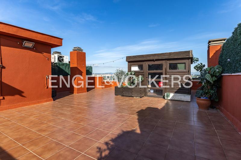 Foto e5cddef0-45ed-4c89-a9a4-e7c02e9f1d9e. Àtic amb calefacció aparcament piscina a Serraparera Cerdanyola del Vallès