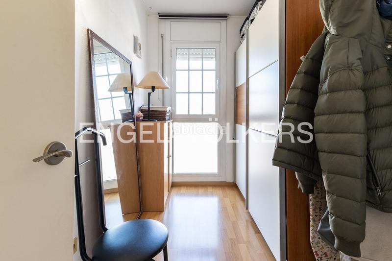 Foto ec18cd35-e079-4cca-9917-4f49cbedc7e3. Àtic amb calefacció aparcament piscina a Serraparera Cerdanyola del Vallès