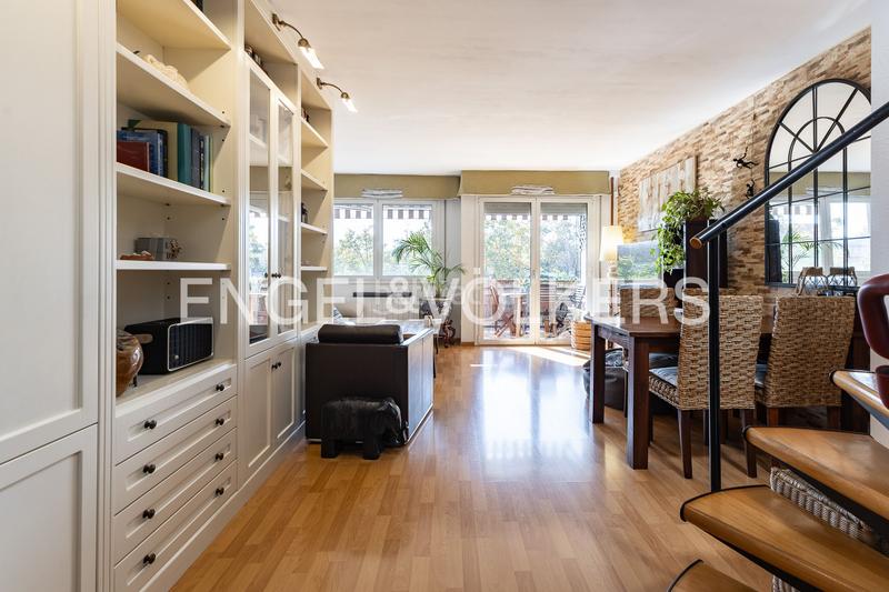 Foto fdde96ed-a822-43d5-b964-00aceadc6c43. Àtic amb calefacció aparcament piscina a Serraparera Cerdanyola del Vallès