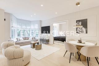 Appartement à Sant Gervasi - Bonanova. Dúplex de lujo en la bonanova con jardín privado en una finca re