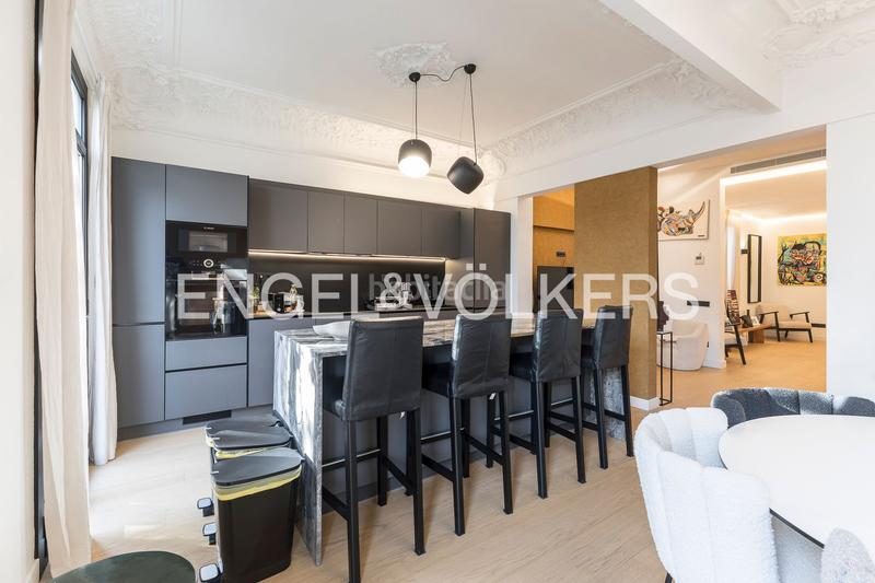 Foto 2225ea52-59c6-44ee-b009-2828132f468d. Appartement mit heizung in Sant Antoni Barcelona