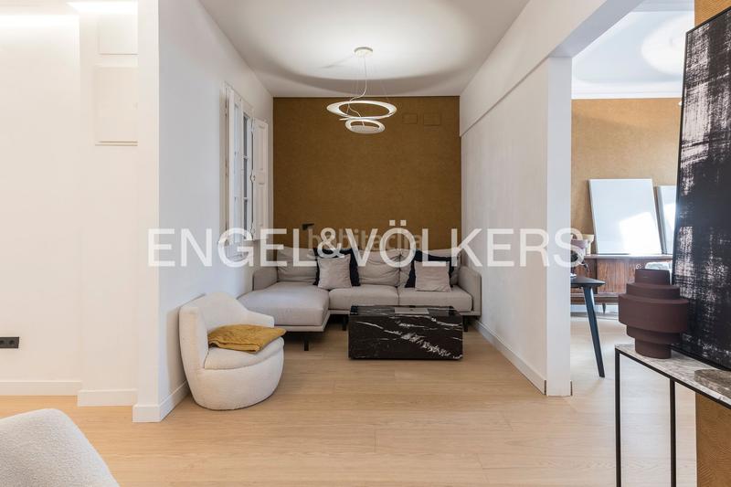 Foto 3bc6f4c2-ecbc-44e2-bedd-394bc9881713. Appartement mit heizung in Sant Antoni Barcelona