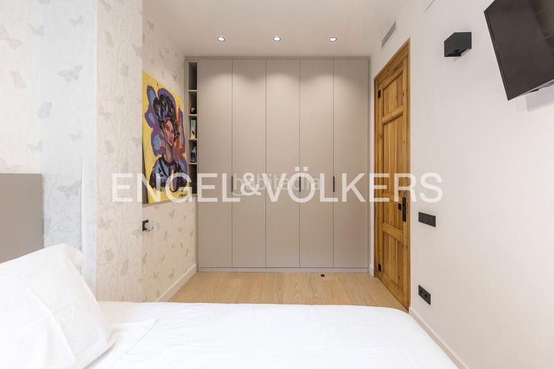 Foto b30b39fe-f1bb-47d4-bd32-a72cb5012979. Appartement mit heizung in Sant Antoni Barcelona