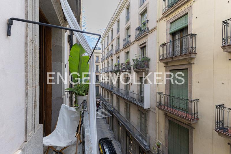 Foto 81b46ea6-80c9-4237-bdb2-9d38386a7b05. Apartament amb calefacció a Gòtic Barcelona