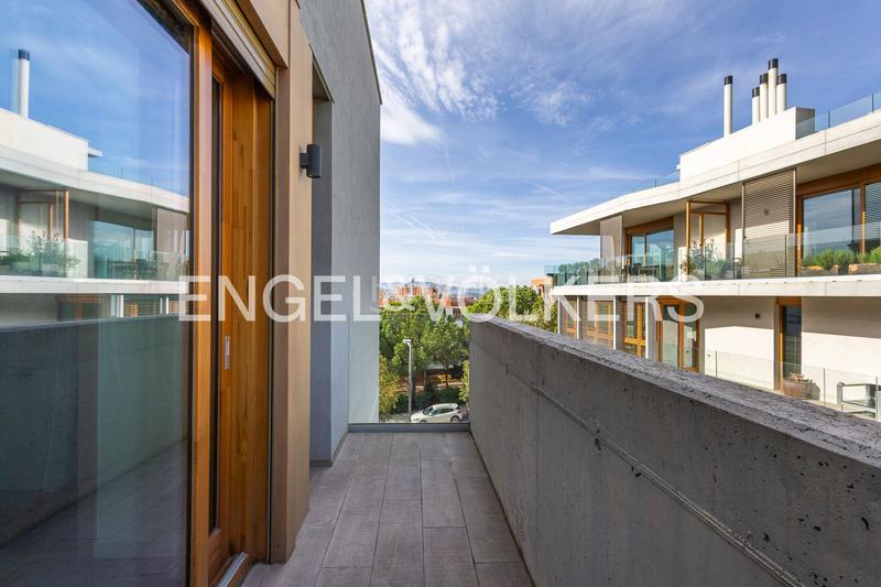 Foto 09a8b911-dbdc-48a7-979d-97d03836f911. Location attique avec chauffage parking piscine dans Sant Cugat del Vallès