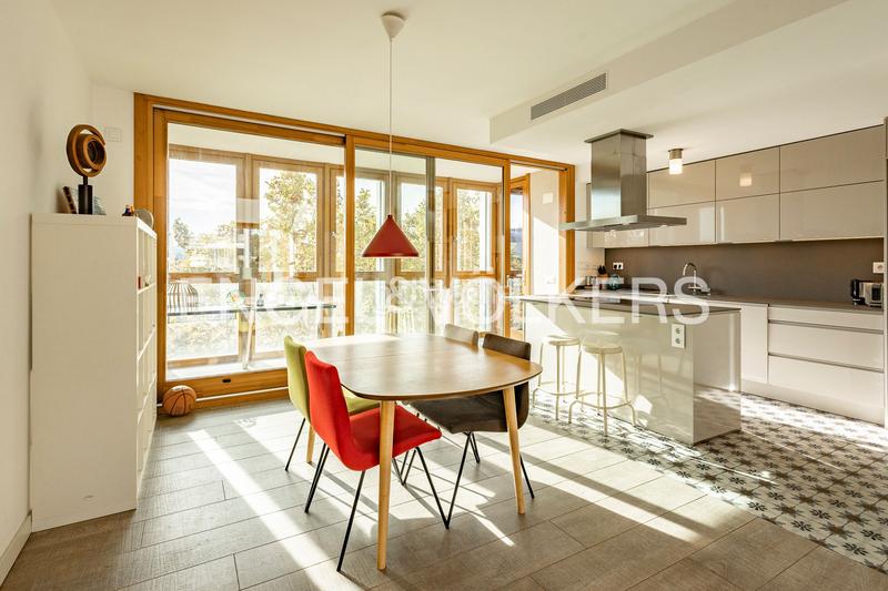 Foto 9e1cd9fd-9ba3-4560-888a-ac613a39651a. Location attique avec chauffage parking piscine dans Sant Cugat del Vallès