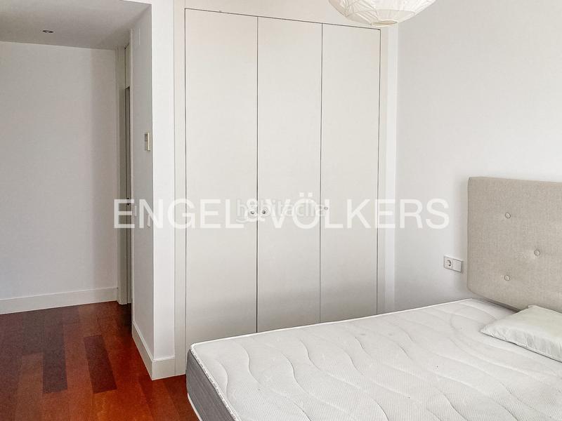 Foto 0609f280-d032-46ca-90df-9ed2a200c9e1. Appartement avec chauffage parking dans Vila de Gràcia Barcelona