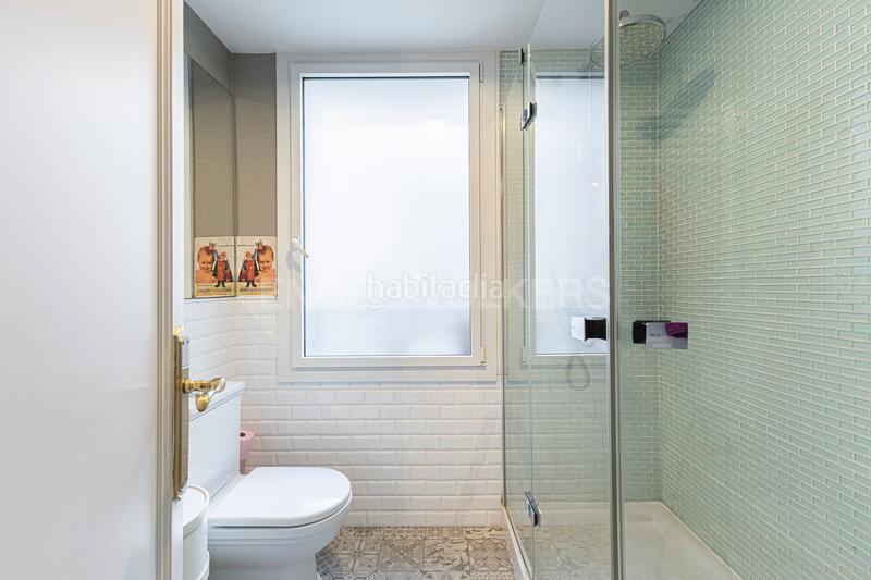 Foto 449ffd4b-7215-4712-942a-99d624eac446. Apartamento elegante piso reformado en la plaza molina en Barcelona