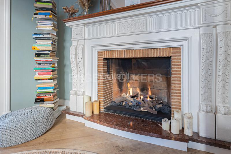 Foto 84582ee7-79fc-422c-a802-e70c9328acfa. Apartamento elegante piso reformado en la plaza molina en Barcelona