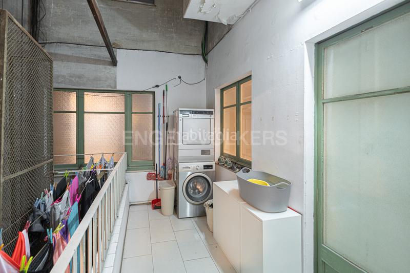 Foto a9da3543-97a1-48ce-90ae-19ab03804b72. Apartamento elegante piso reformado en la plaza molina en Barcelona