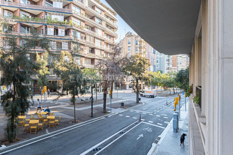 Foto c8ec1638-c0d3-4bde-815d-f6812028b109. Apartamento elegante piso reformado en la plaza molina en Barcelona