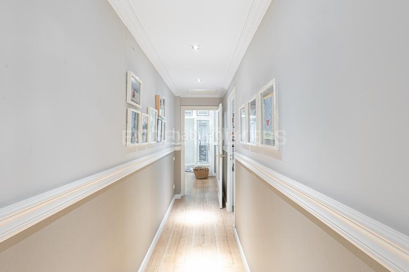 Foto e6b43c13-7690-4bc5-9d9a-74eea07d20cd. Apartamento elegante piso reformado en la plaza molina en Barcelona