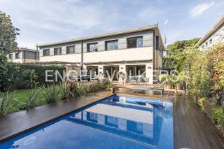 Casa a Sant Gervasi - Bonanova. Preciosa casa con jardin y piscina en bonanova